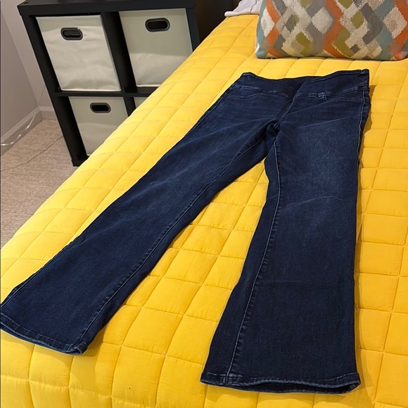 American Eagle Outfitters Denim - American Eagle Outfitters Dark Blue Straight Leg Jeans